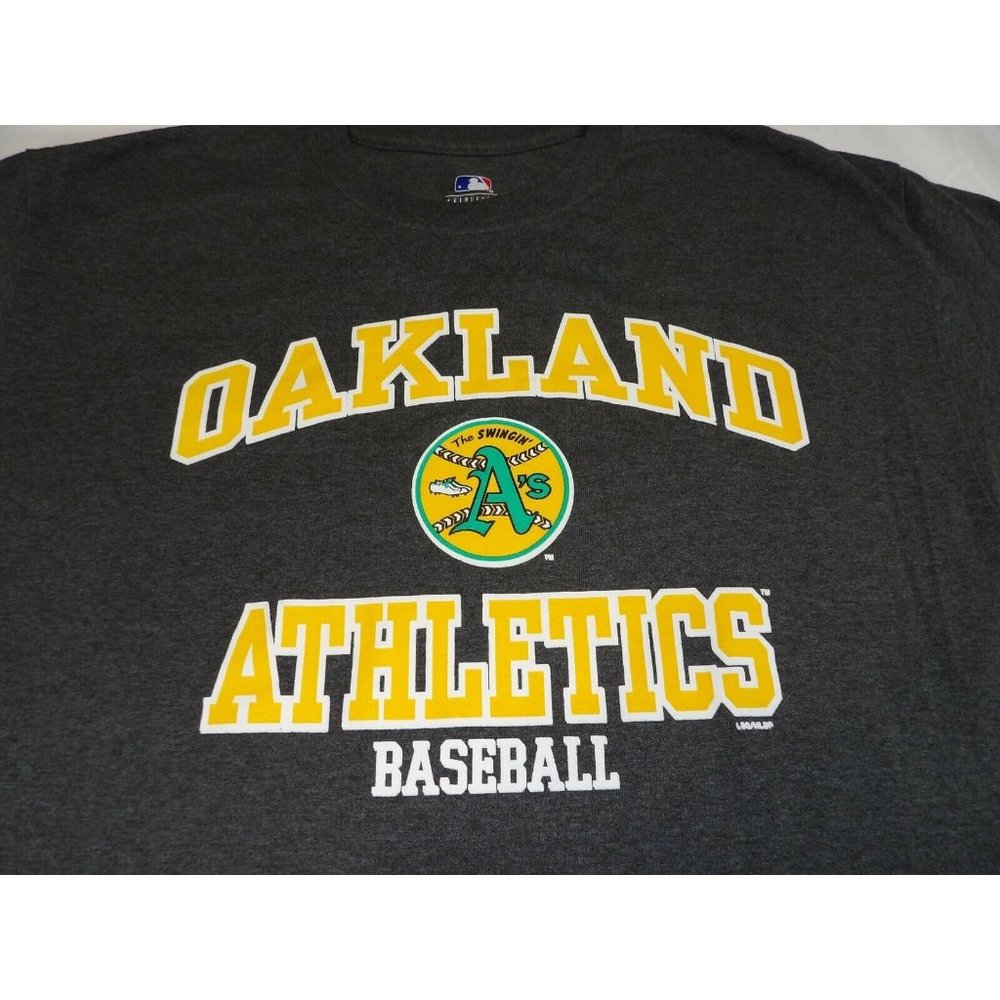 Genunie Oakland A's Athletics Short Sleeve MLB Baseball T Shirt Men's Large Gray